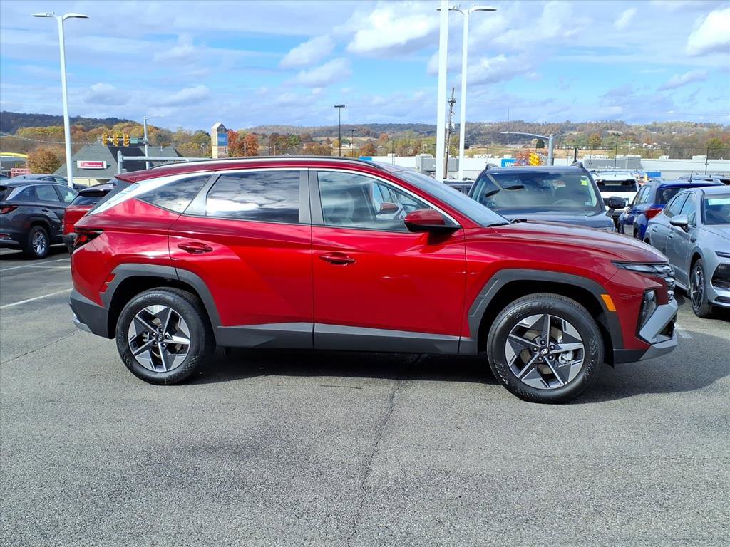 2020 Hyundai Santa Fe SEL photo 2