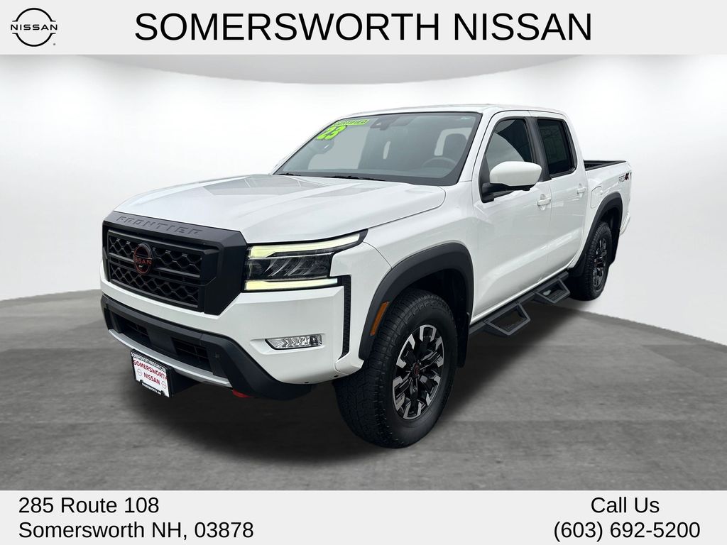 2023 Nissan Frontier PRO-4X's photo