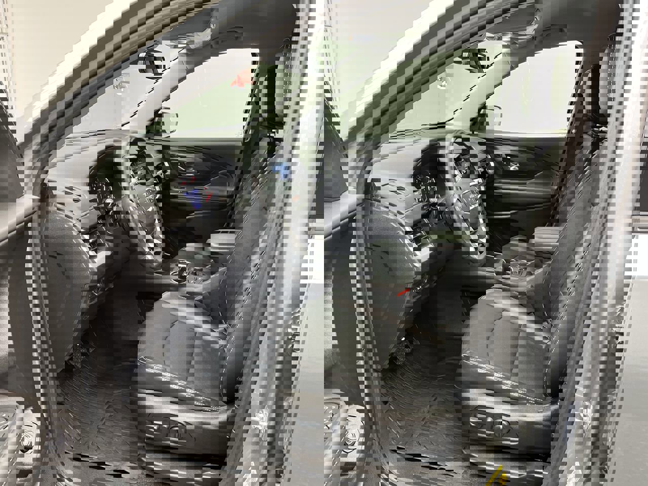 2023 Gmc Terrain SLT photo 2