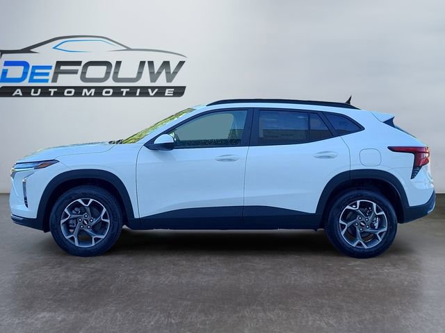 2025 Chevrolet Trax LT photo 6