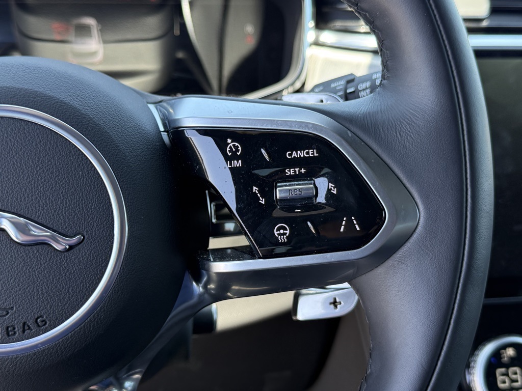 2024 Jaguar F-PACE P400 R-Dynamic S photo 14