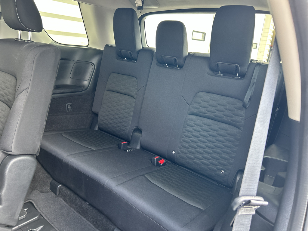 2024 Nissan Pathfinder SV photo 12