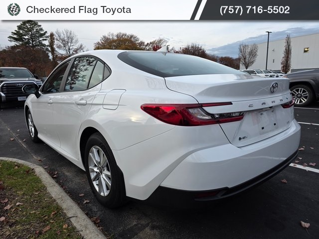 2025 Toyota Camry LE photo 4