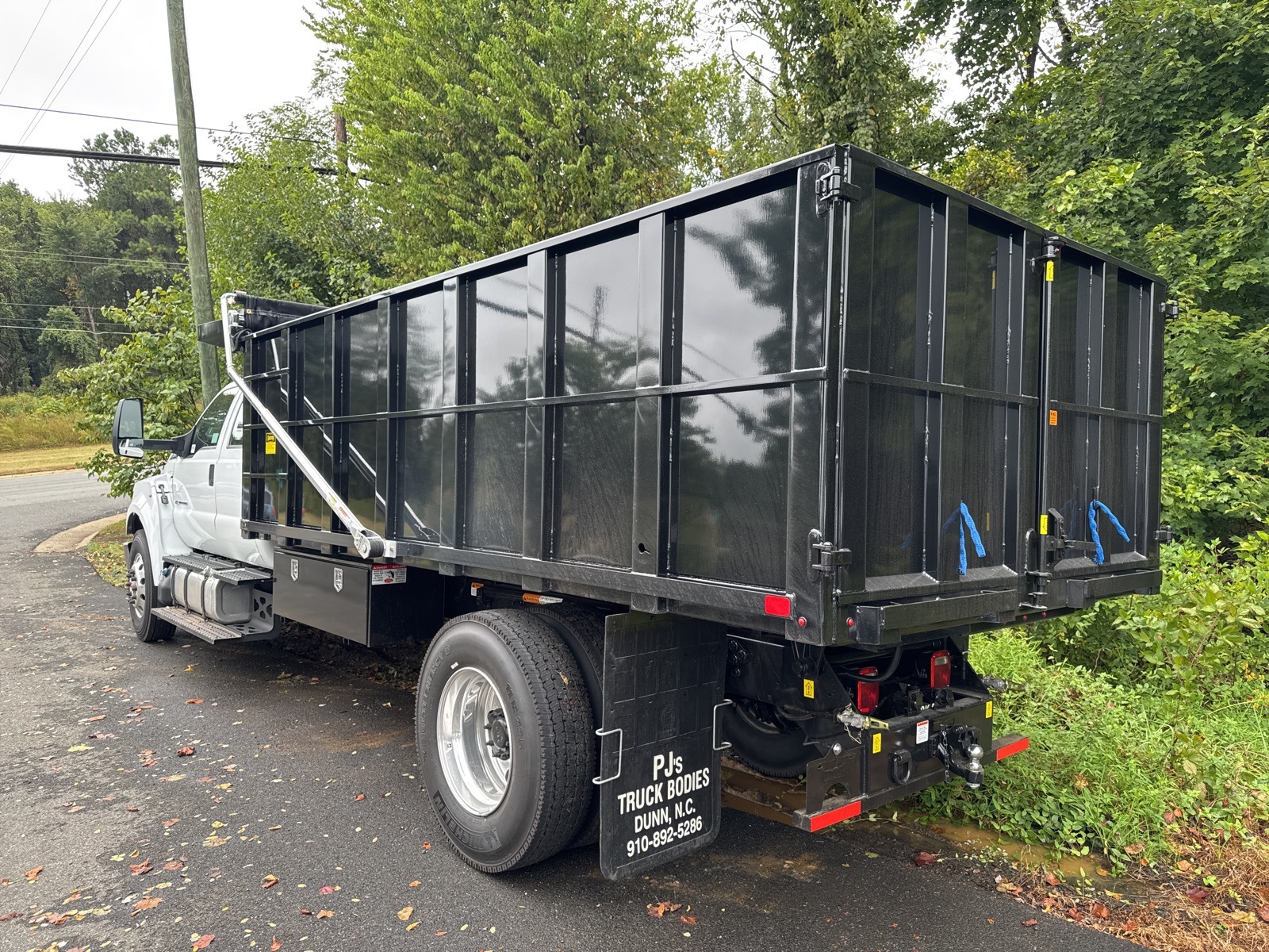 2026 Ford F-750 photo 6
