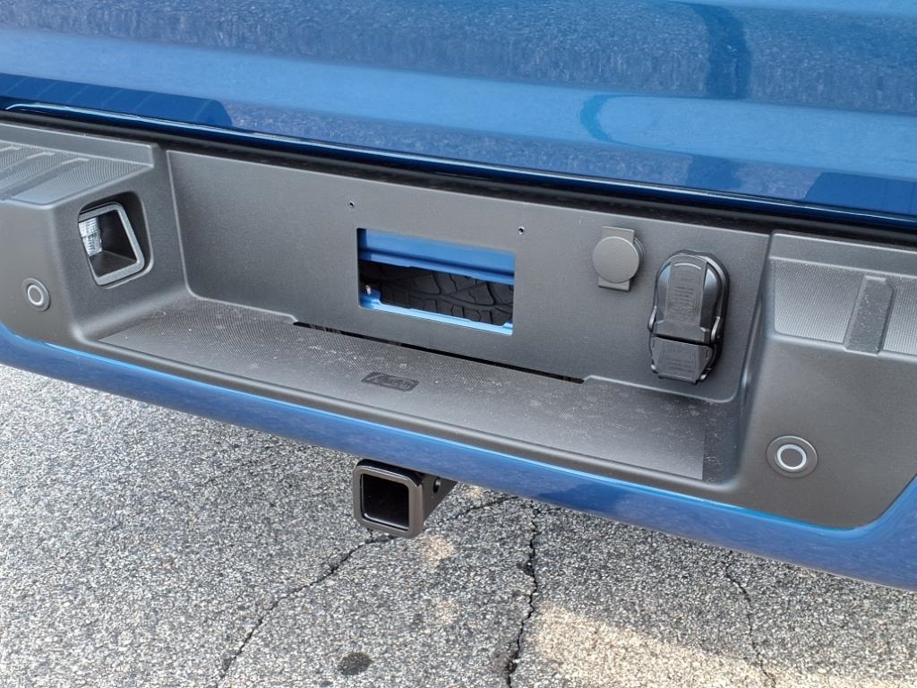 2025 Ford F-150 STX photo 4