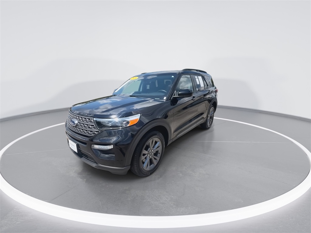 2024 Ford Explorer XLT photo 4