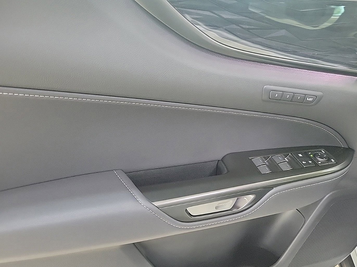 2025 Lexus NX 250 Premium photo 10