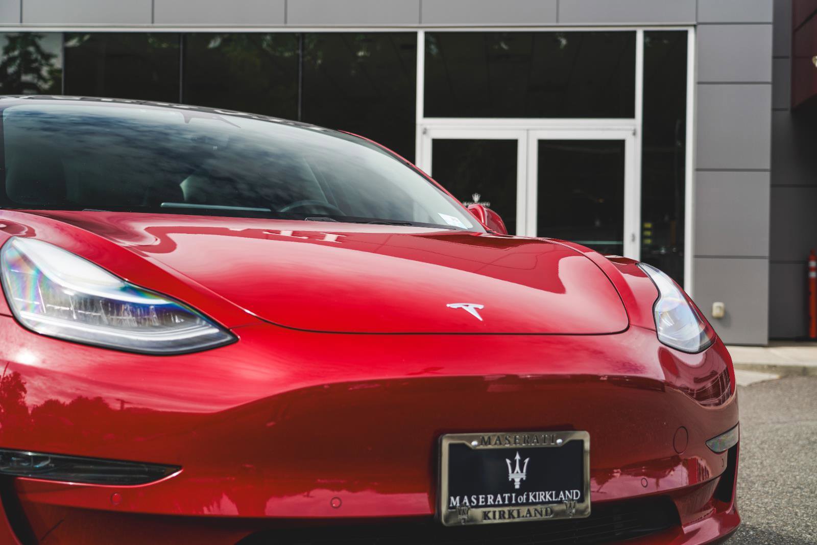 Used 2018 Tesla Model 3 Long Range with VIN 5YJ3E1EA9JF033328 for sale in Kirkland, WA