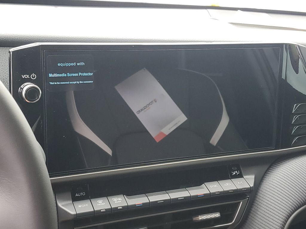 2025 Toyota Camry SE photo 18