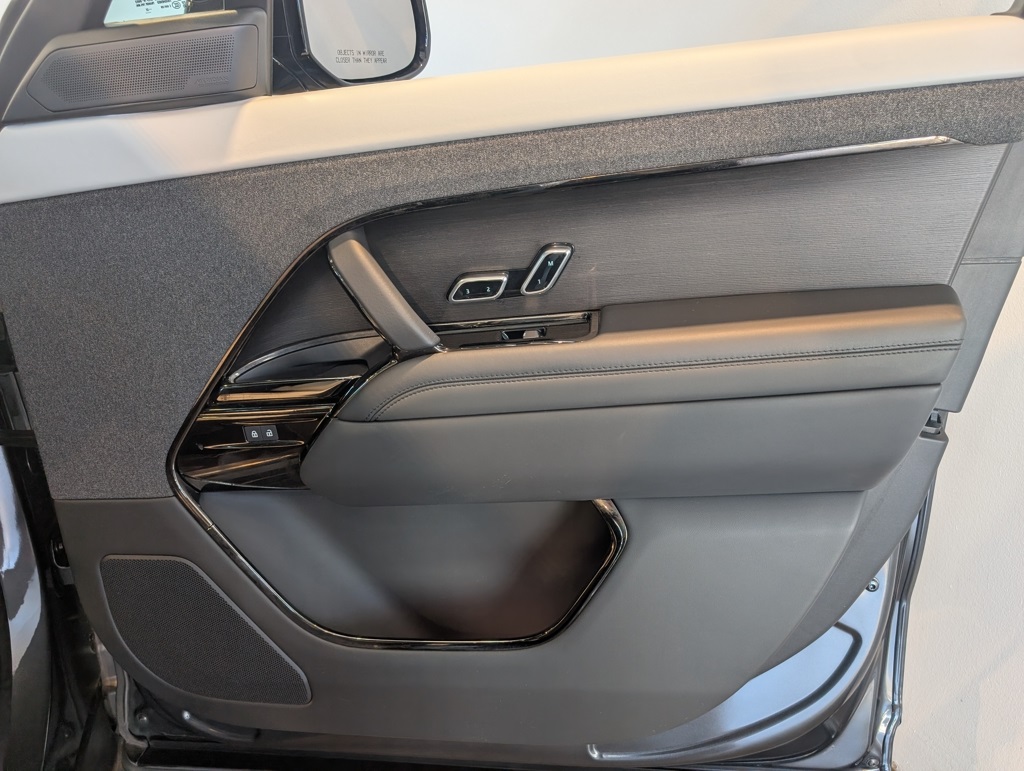 2023 Land Rover Range Rover Sport SE photo 26