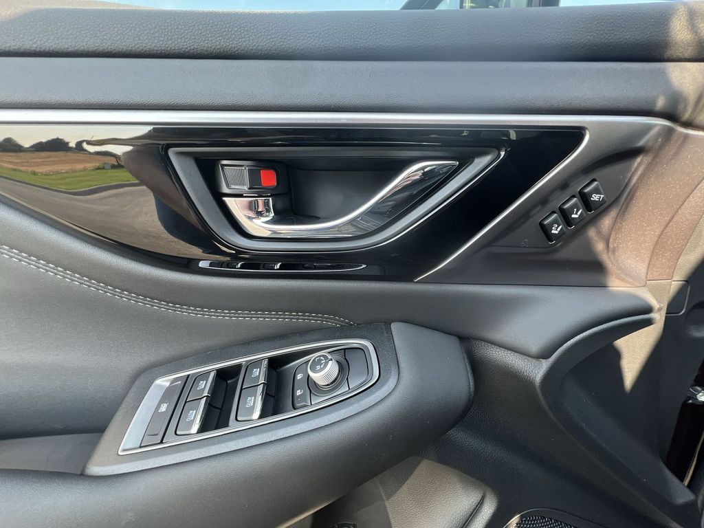 2025 Subaru Outback Limited XT photo 22