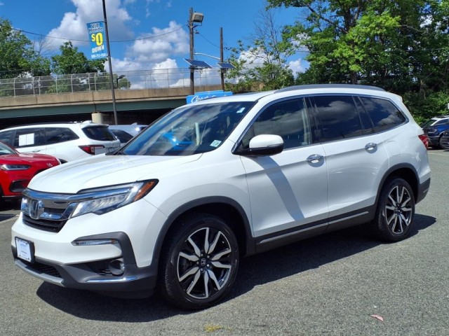 2022 Honda Pilot Touring photo 3