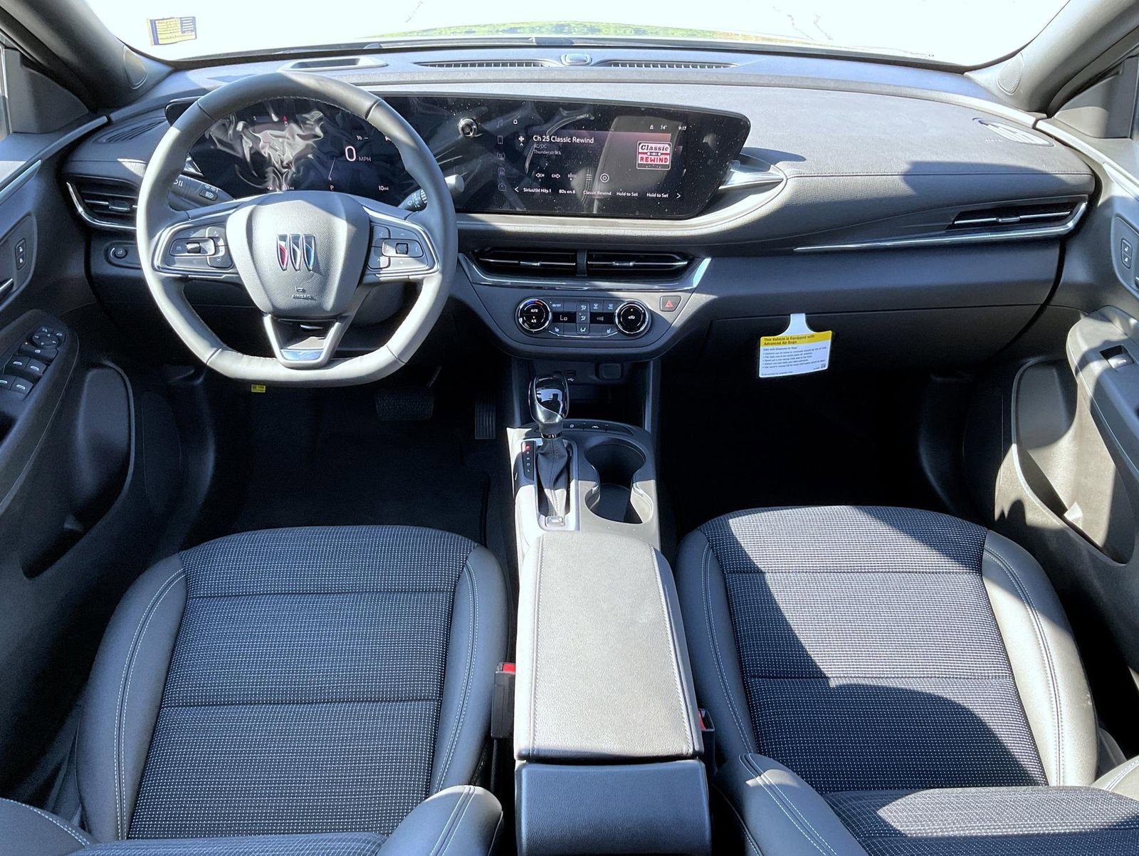 2025 Buick Envista Preferred photo 12