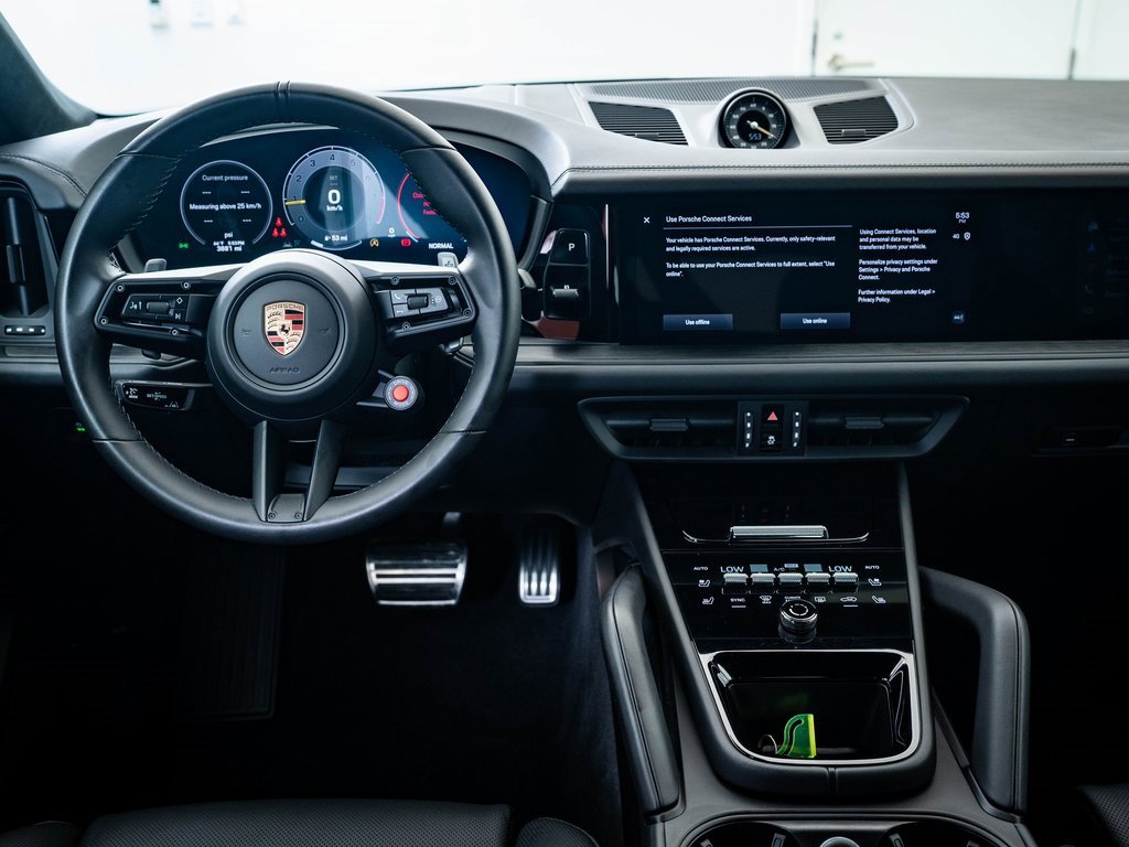 2024 Porsche Cayenne Coupe Turbo GT photo 6