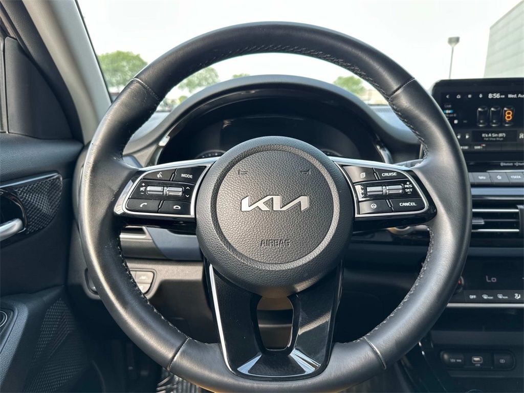 2022 Kia Seltos Nightfall Edition photo 11
