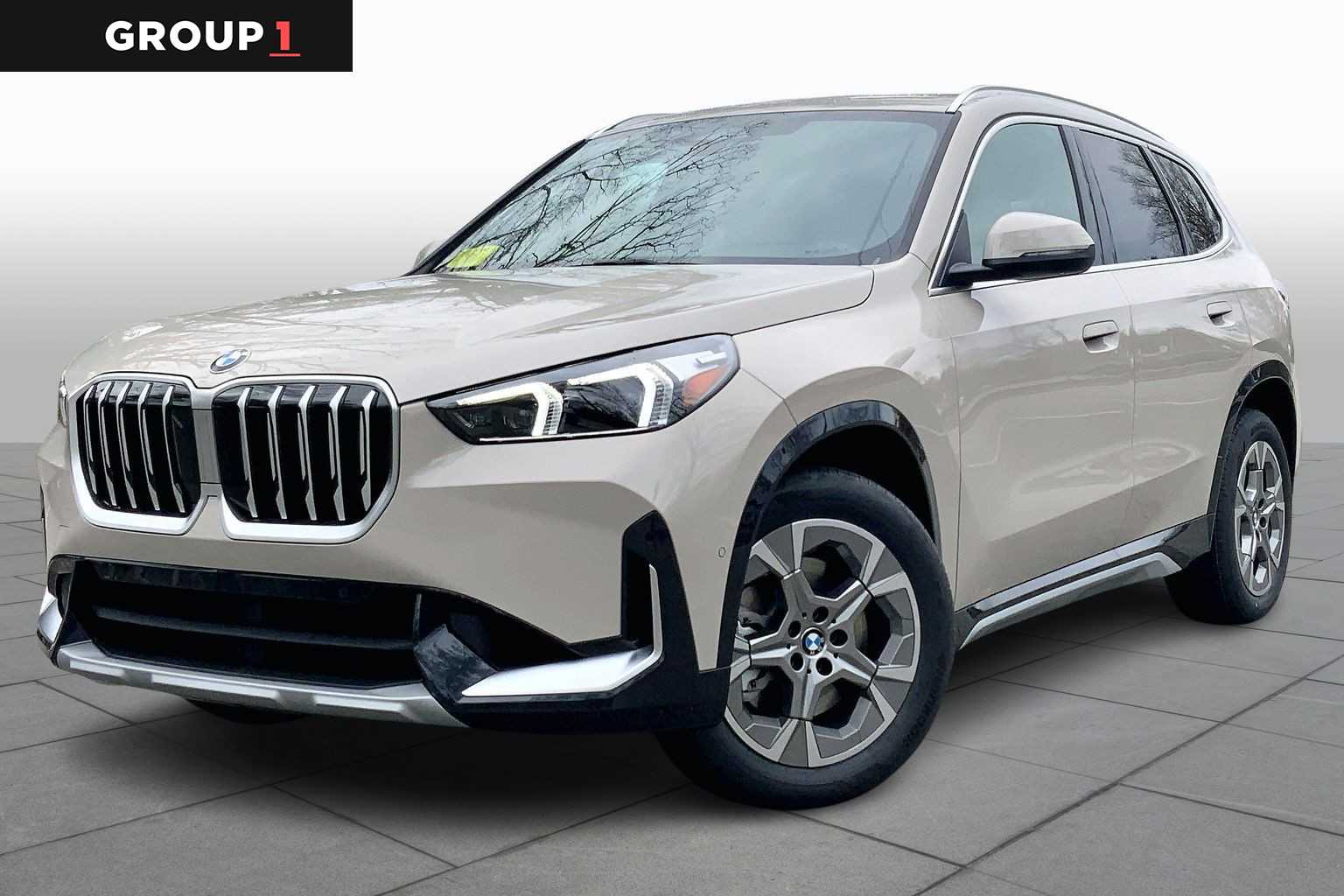 2026 BMW X1 28i's photo
