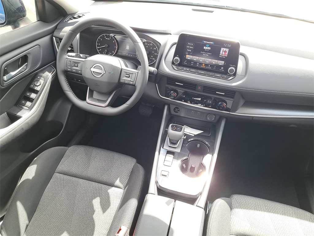 2026 Nissan Rogue SV photo 15