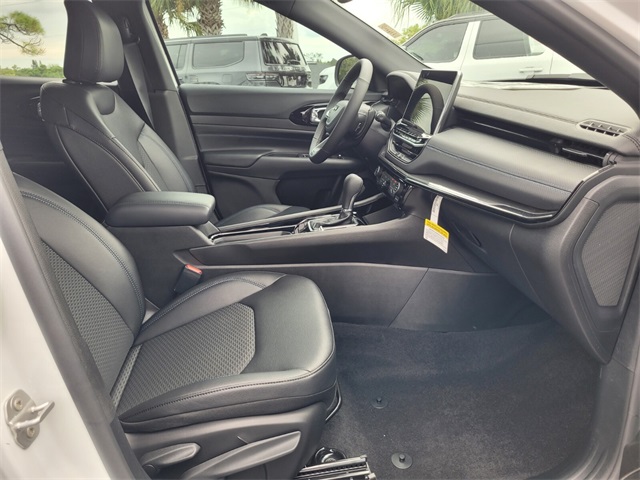 2025 Jeep Compass Latitude photo 15