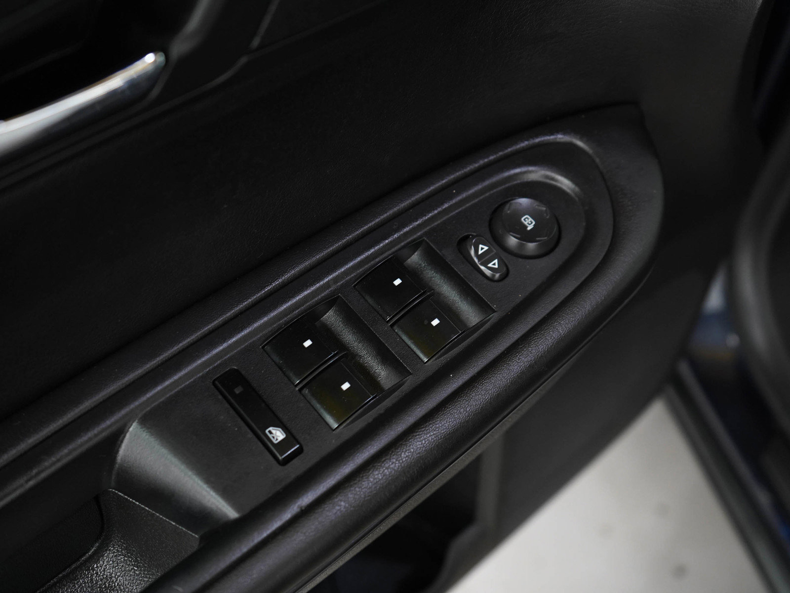 2015 Gmc Acadia SLE photo 19