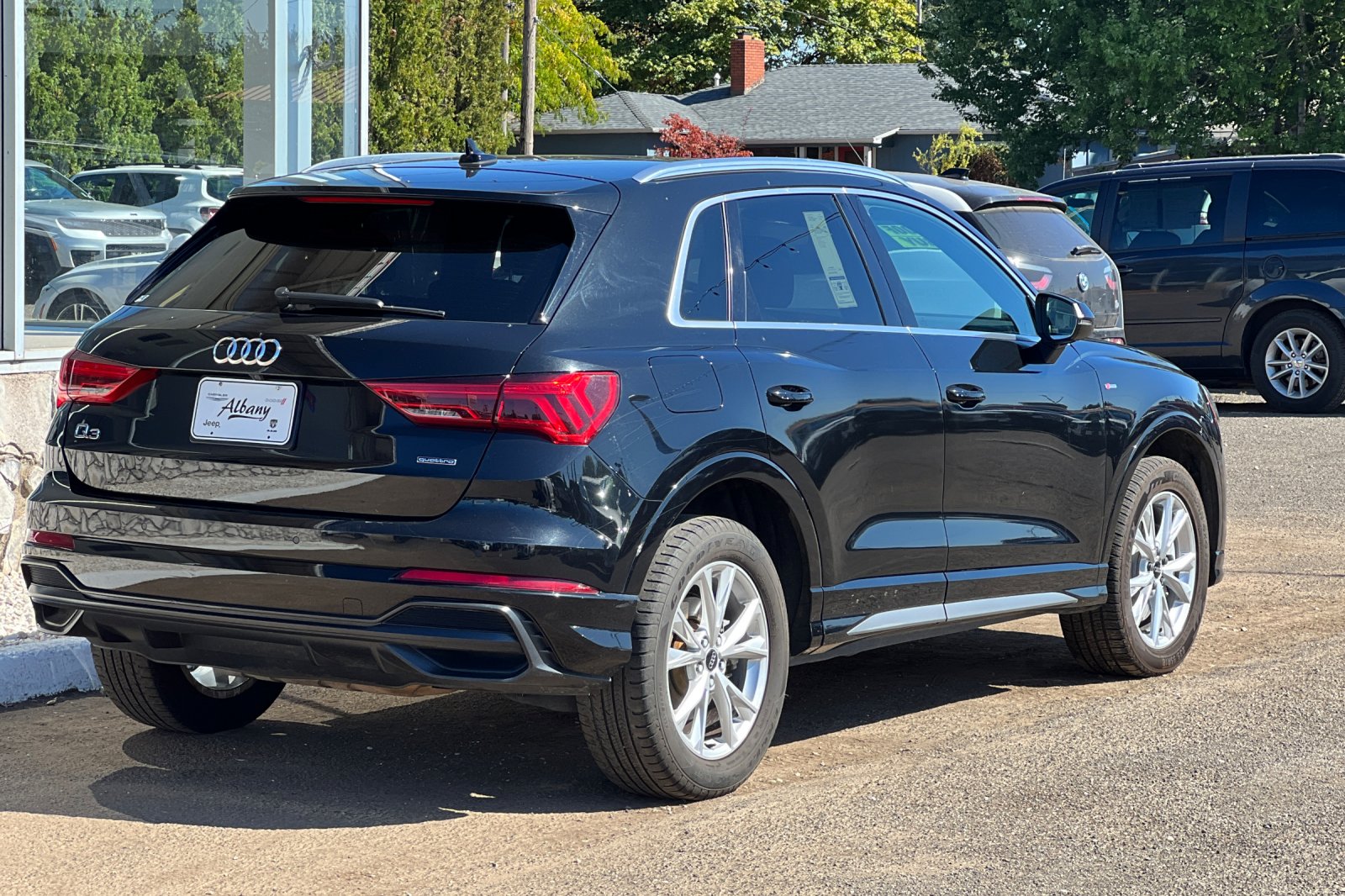 2022 Audi Q3 Premium S line photo 2