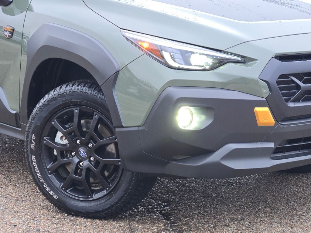 2025 Subaru Crosstrek Wilderness photo 2