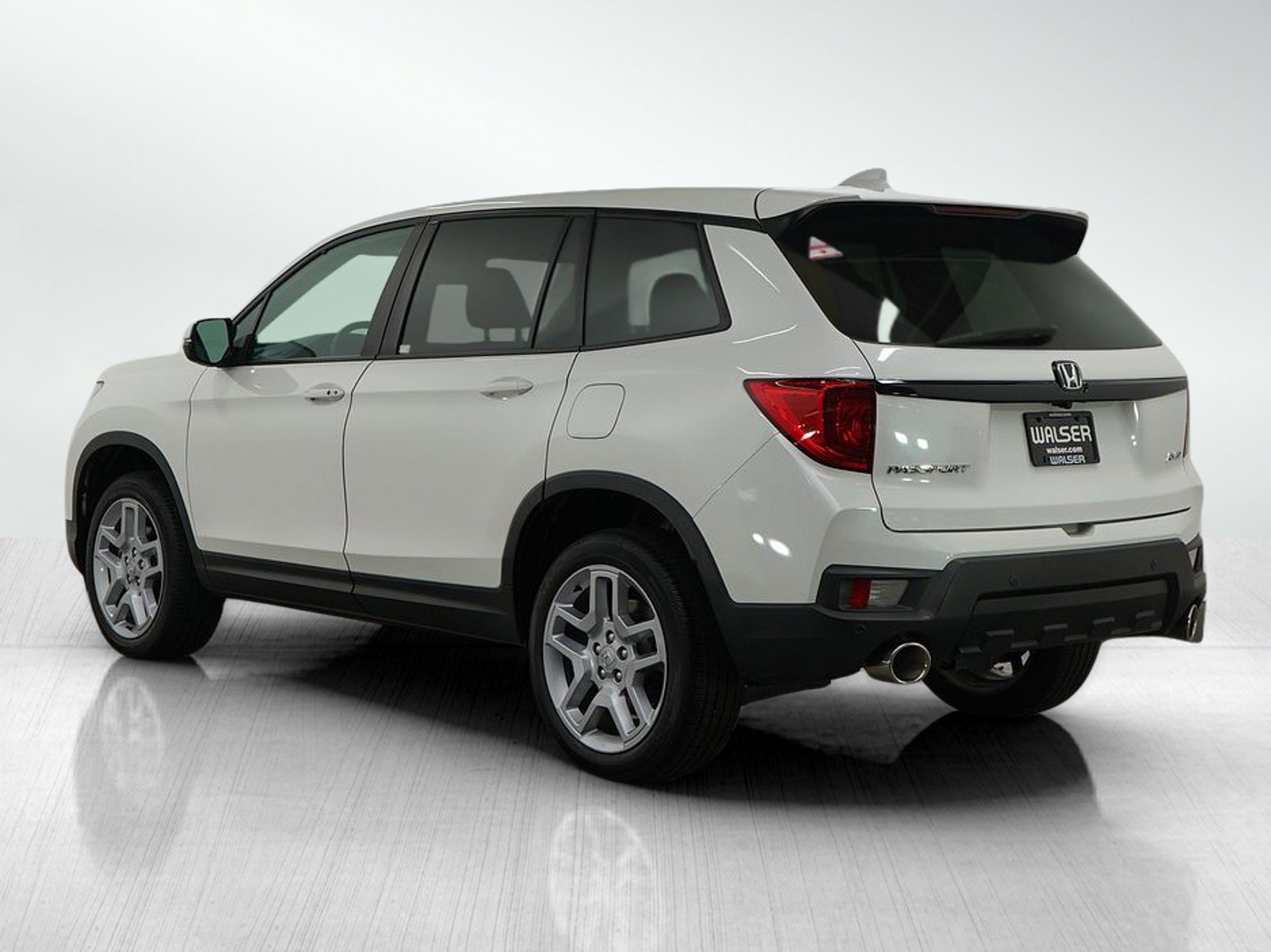 2024 Honda Passport EX-L photo 3