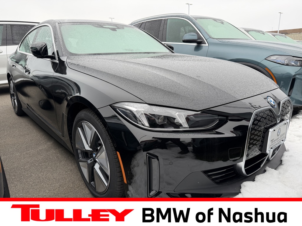 2025 BMW i4 40's photo