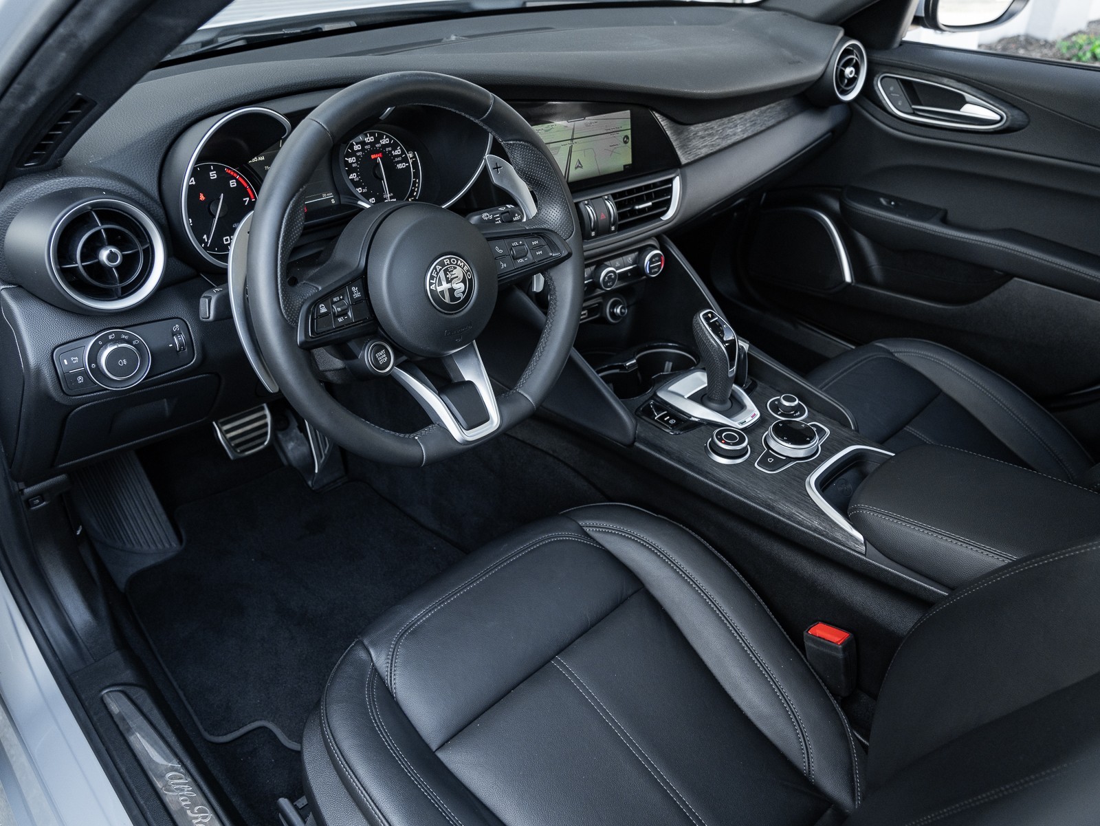 2023 Alfa Romeo Giulia SPRINT photo 6