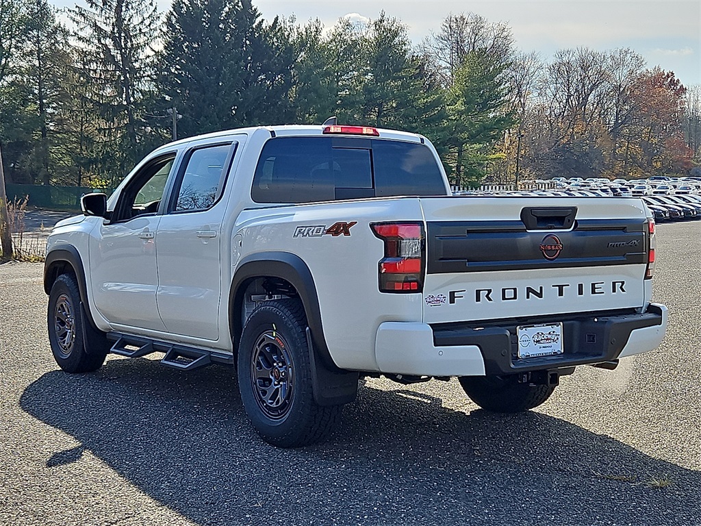 2026 Nissan Frontier PRO-4X photo 4