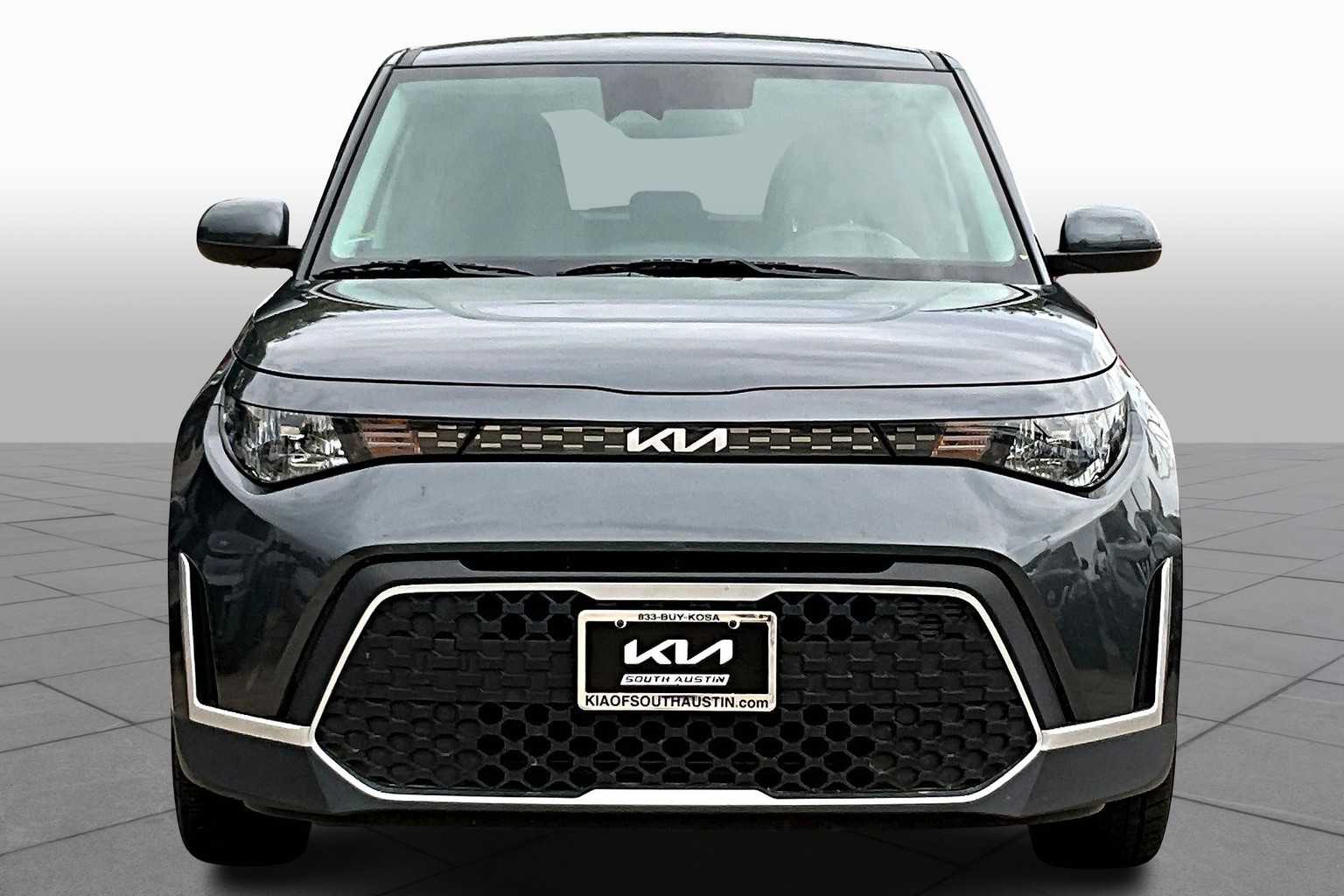 2023 Kia Soul LX S photo 3