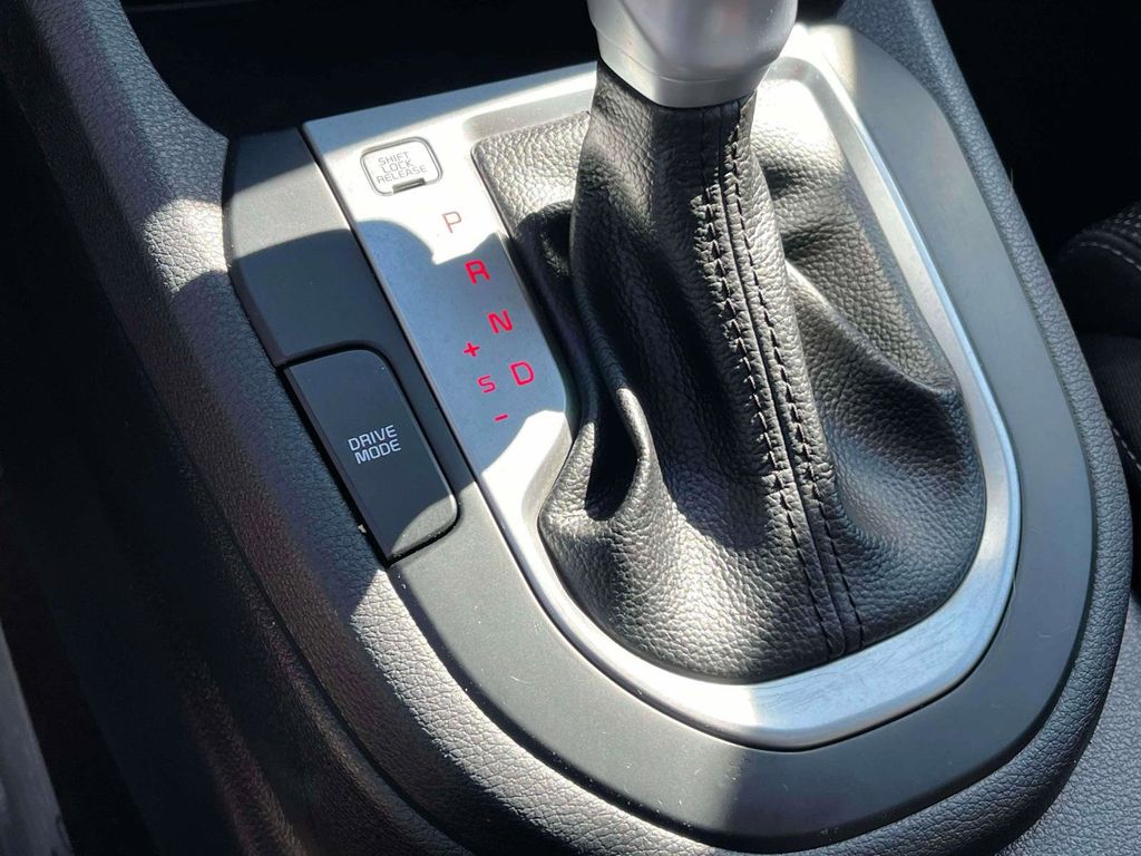2021 Kia Forte LXS photo 16