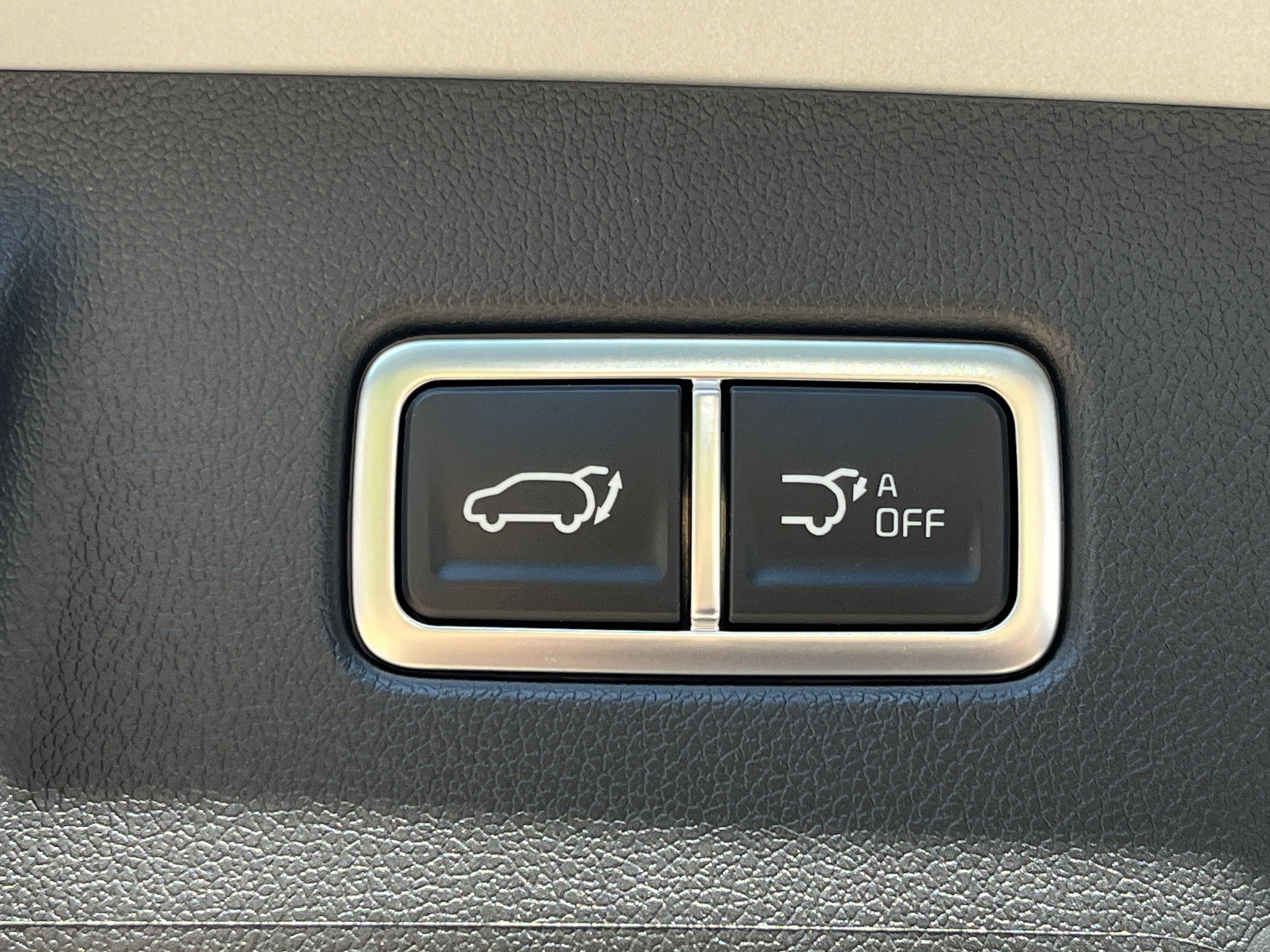 2025 Kia Sorento SX photo 6
