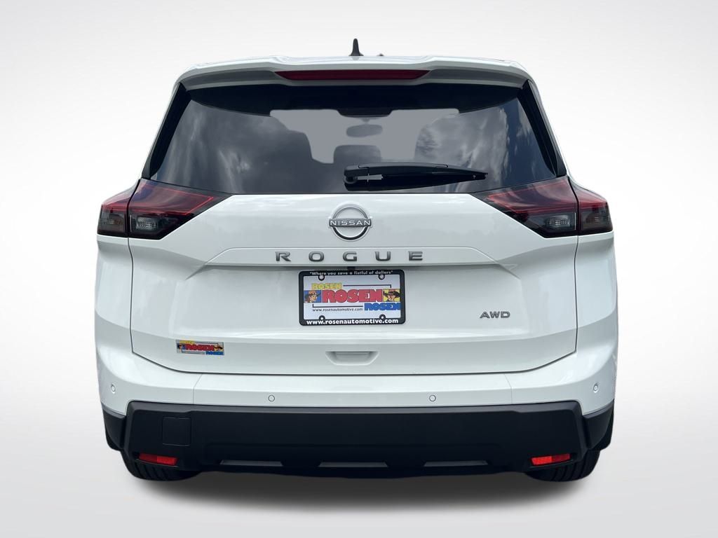 2026 Nissan Rogue S photo 4