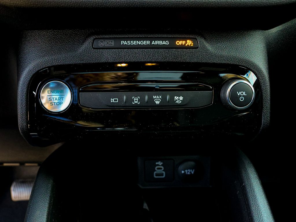 2025 Ford Escape ST-Line Select photo 12