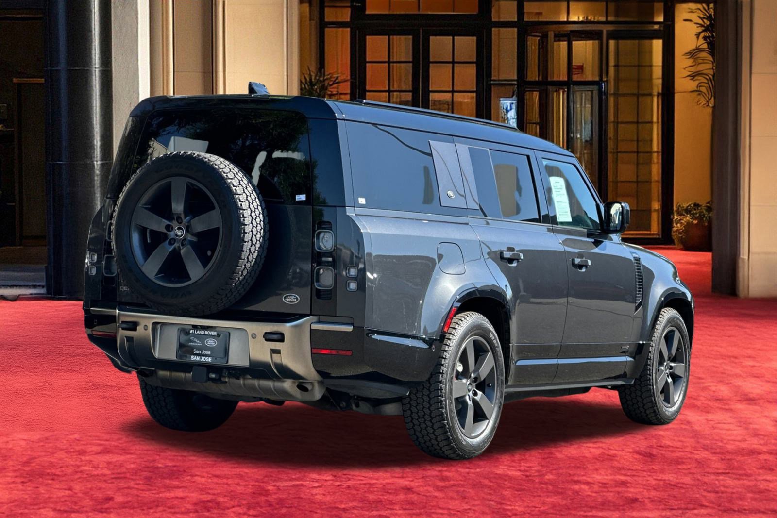 2023 Land Rover Defender 130 X photo 9