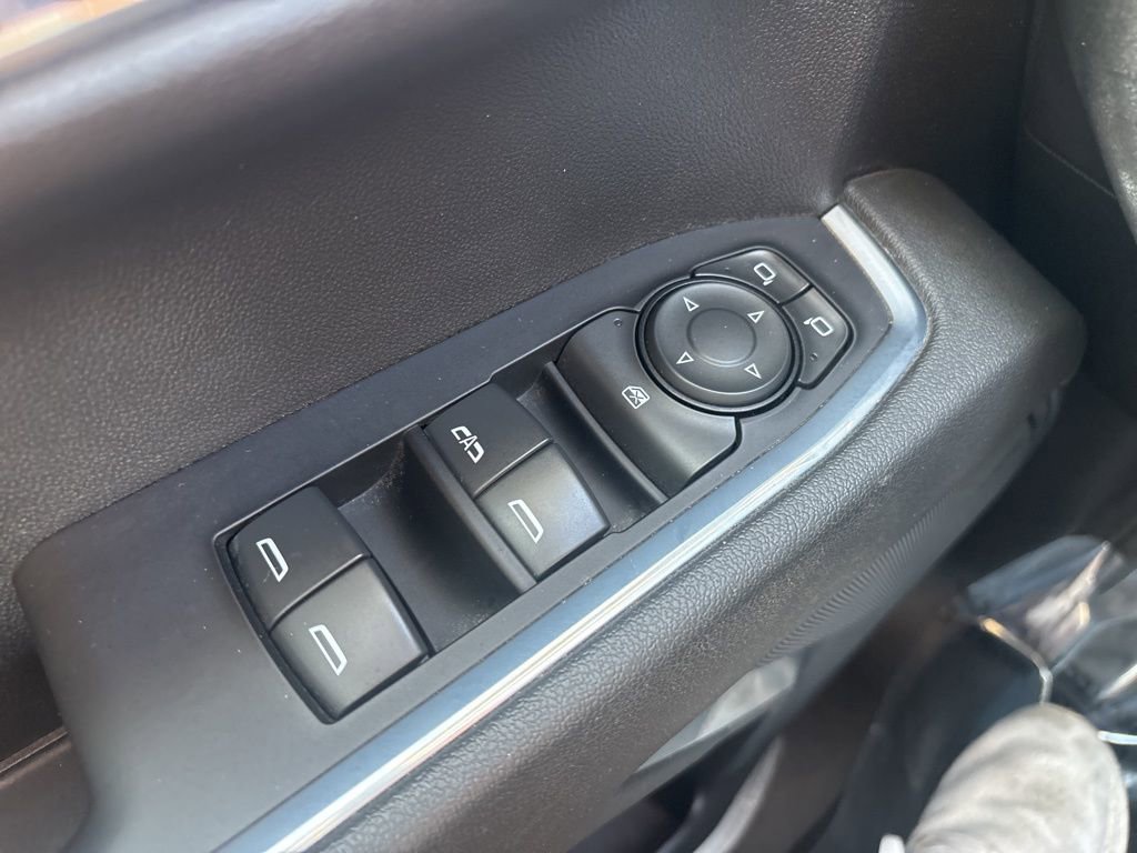 2023 Chevrolet Silverado 1500 LT photo 16