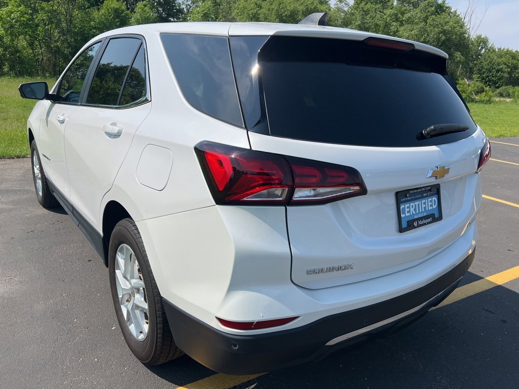2024 Chevrolet Equinox LT photo 3