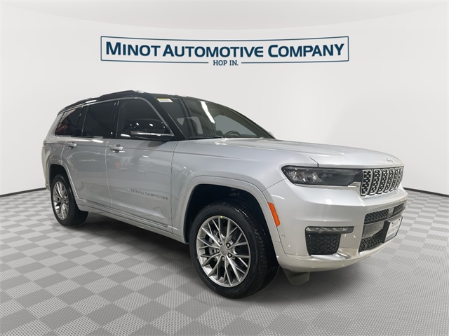 2025 Jeep Grand Cherokee L Summit's photo