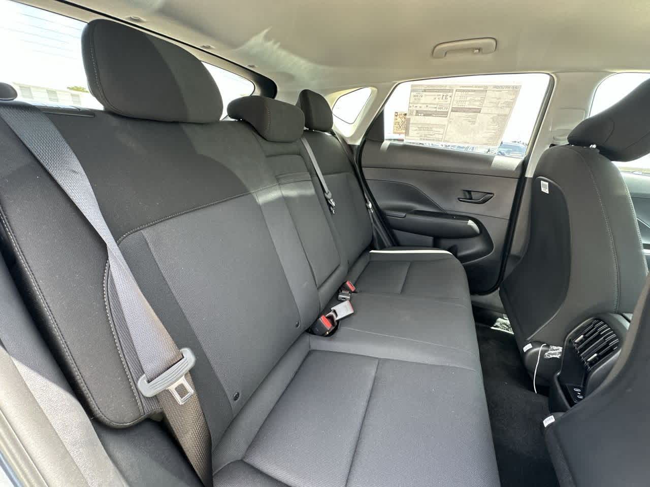 2025 Hyundai Kona SEL photo 24