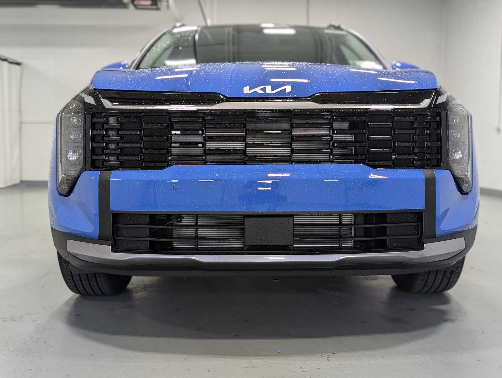 2026 Kia Sportage EX photo 2