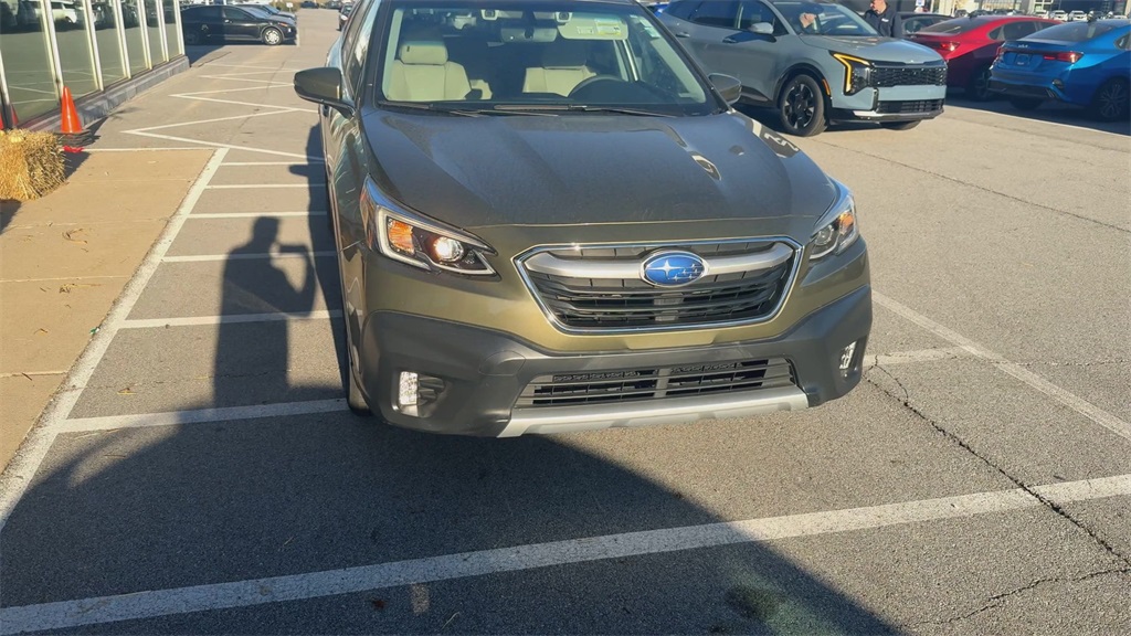 2021 Subaru Outback Limited photo 3