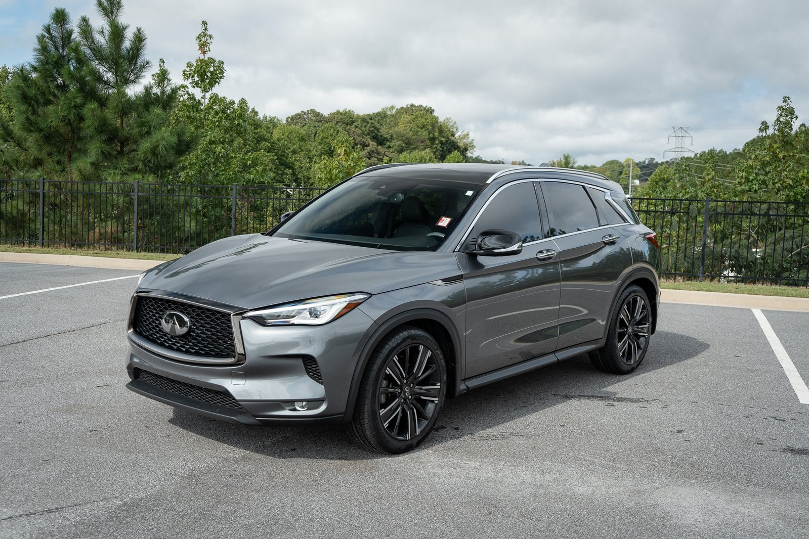 2021 Infiniti QX50 Luxe photo 3