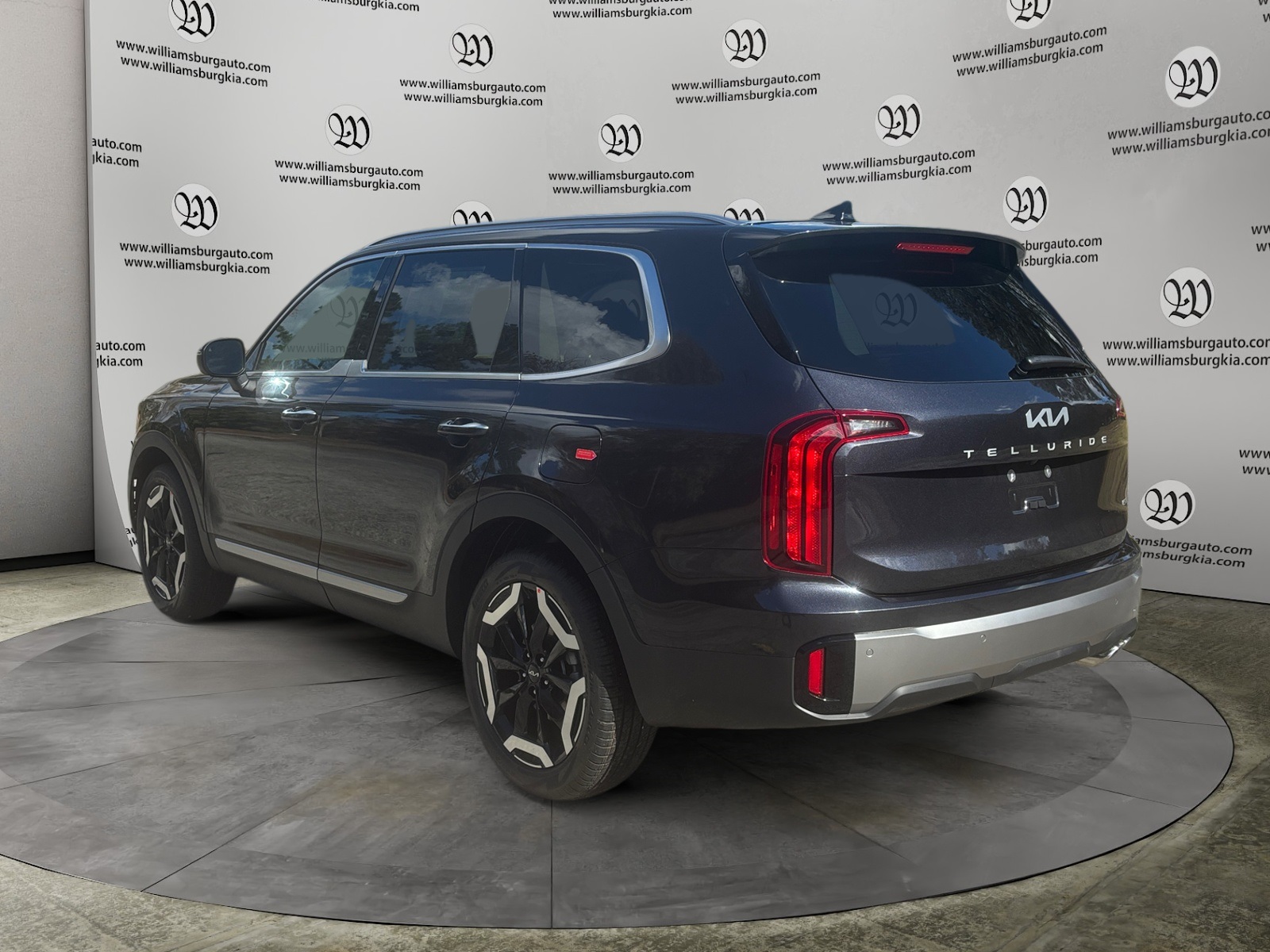 2025 Kia Telluride S photo 2