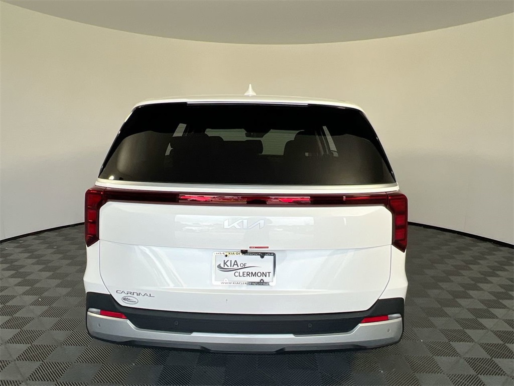 2026 Kia Carnival LXS photo 3
