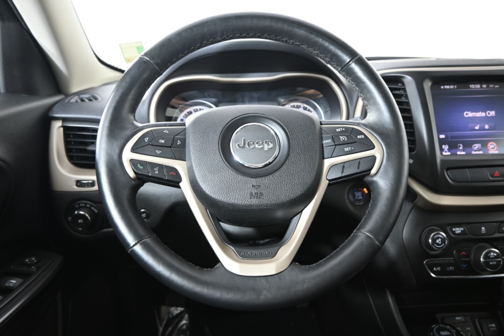 2014 Jeep Cherokee Latitude photo 32