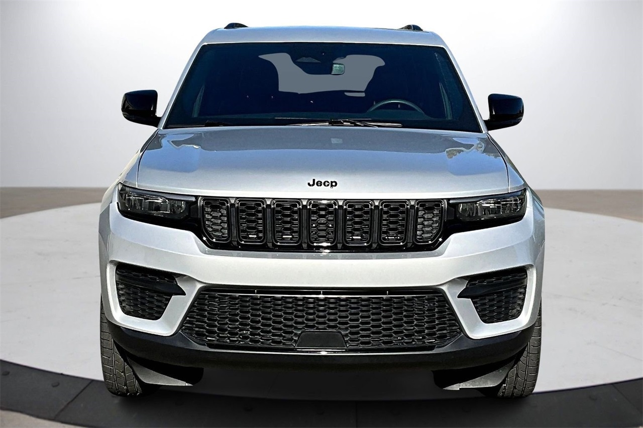 2024 Jeep Grand Cherokee Altitude X photo 2