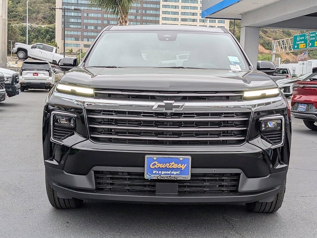 2025 Chevrolet Traverse photo 4