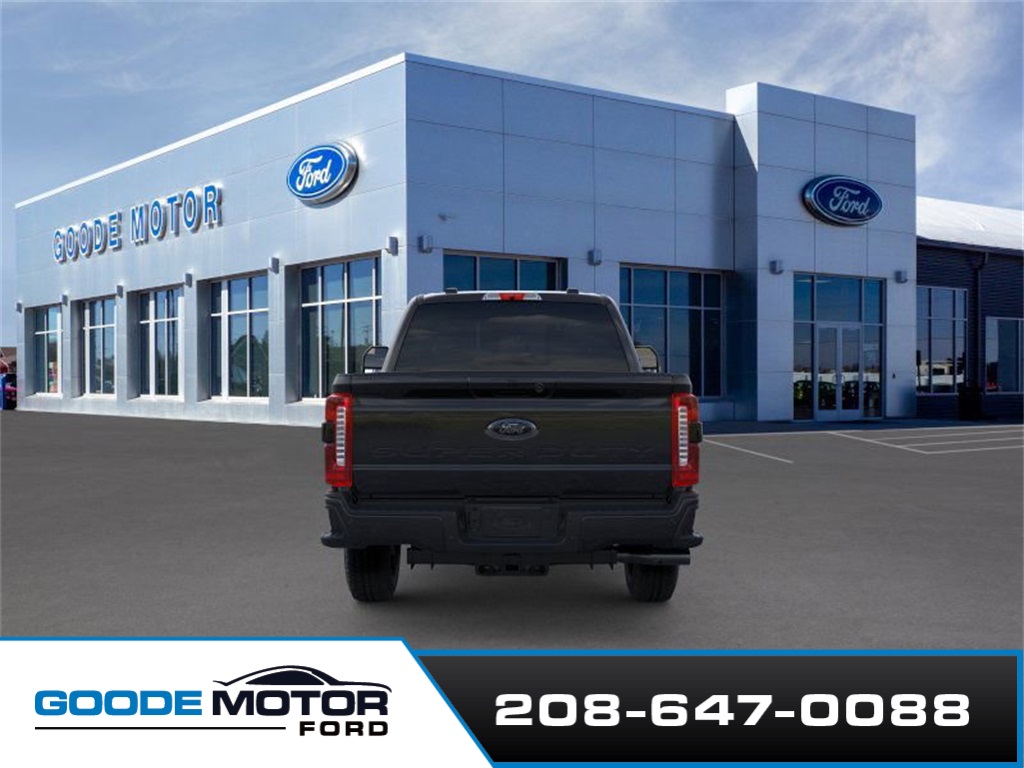 2025 Ford F-250 XLT photo 4