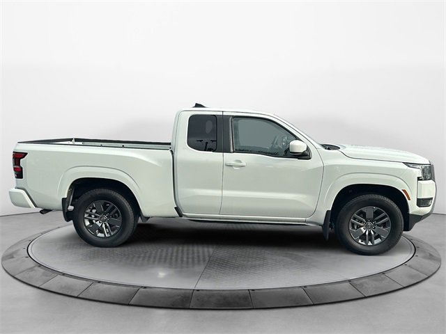 2025 Nissan Frontier SV photo 8