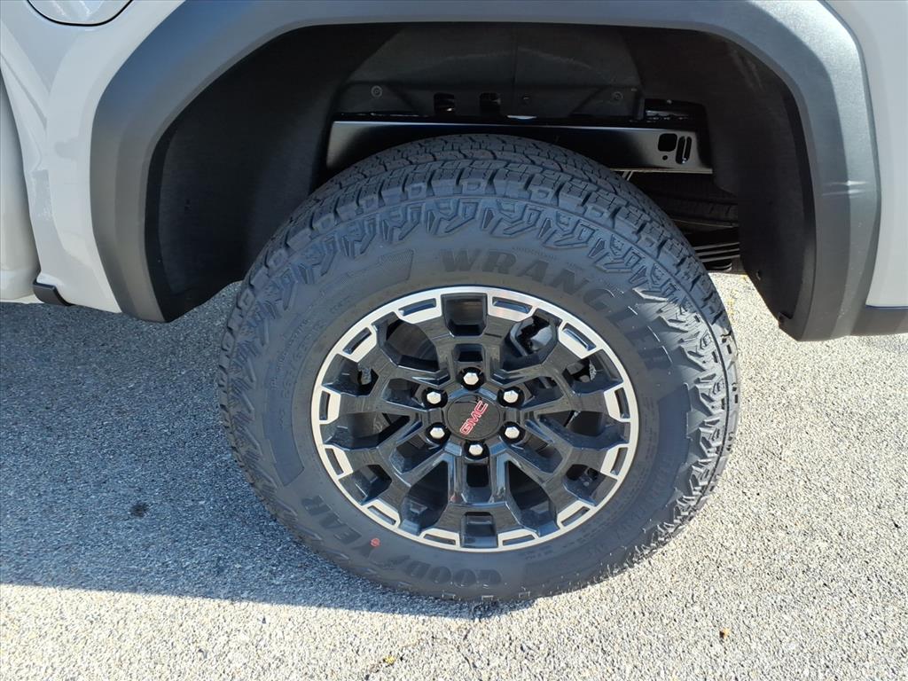 2026 Gmc Canyon AT4 photo 3
